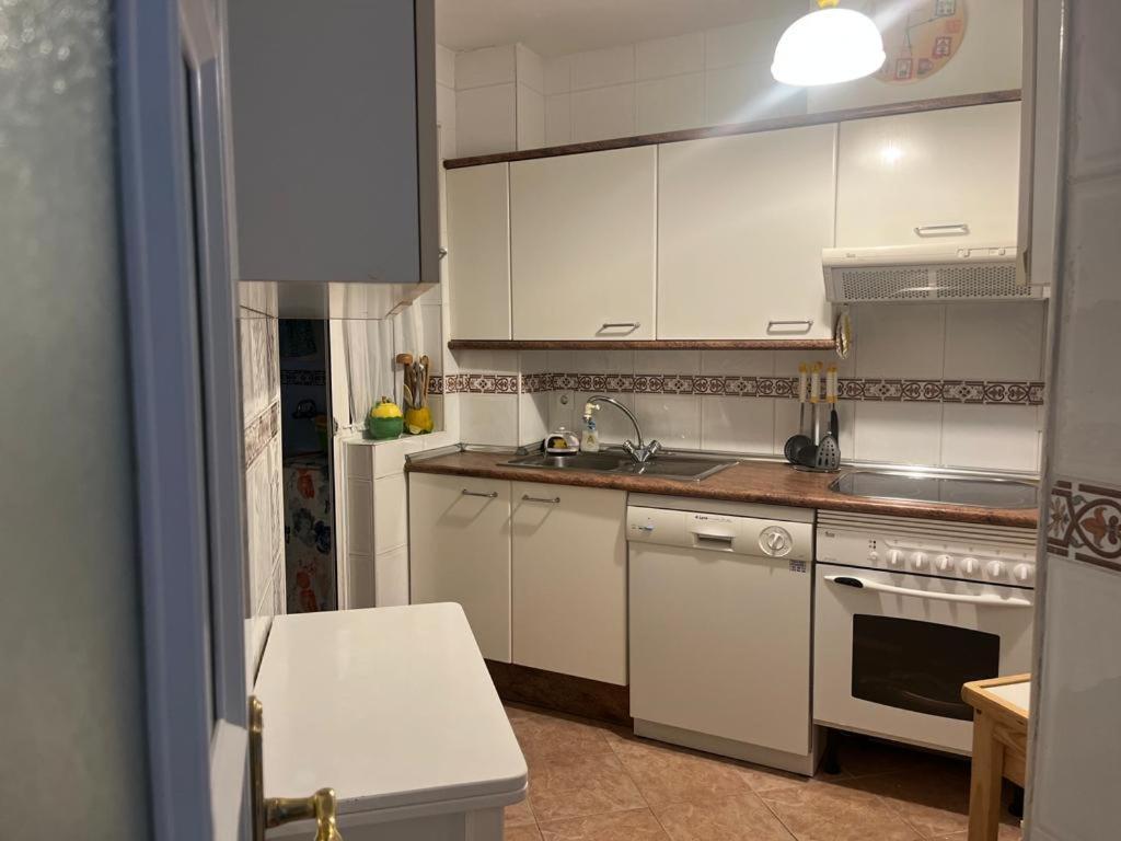 Lyrioshomes Precioso Apartamento Puerto De Estepona Esterno foto